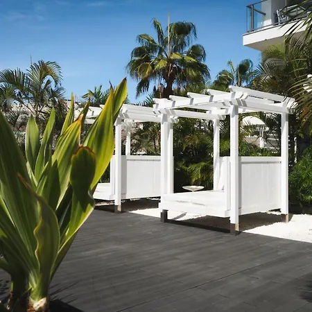 Ξενοδοχείο με διαμερίσματα Marina Gran Canaria 4*