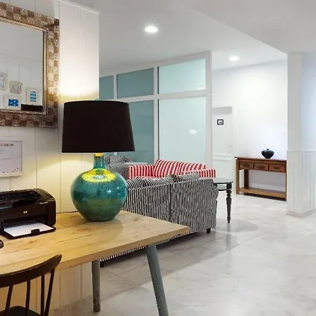 Marina Gran Canaria Ξενοδοχείο με διαμερίσματα 4*